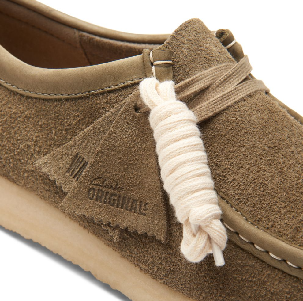 Clarks Wallabee "Pale Khaki Suede" 26175710