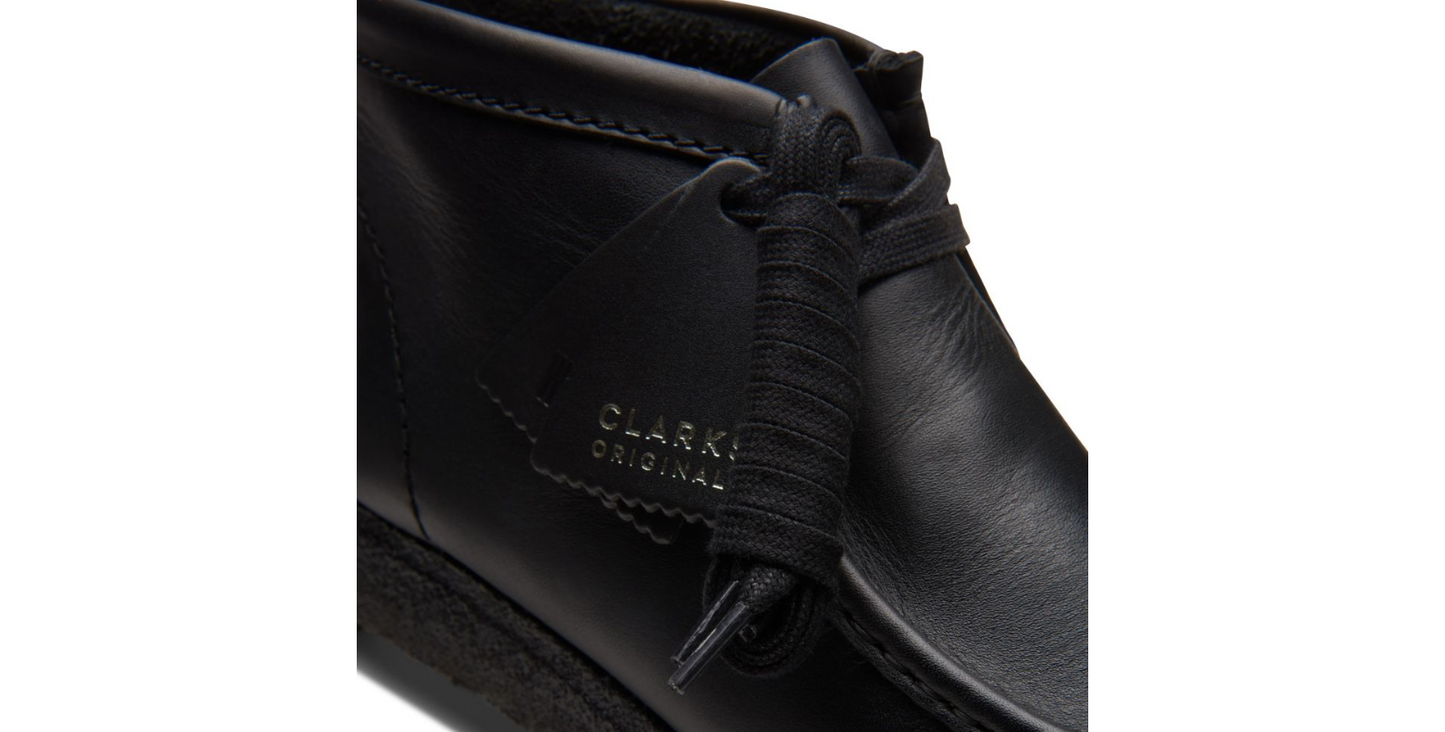 Clarks Wallabee Boot - Black Leather - 26155512 - Men's
