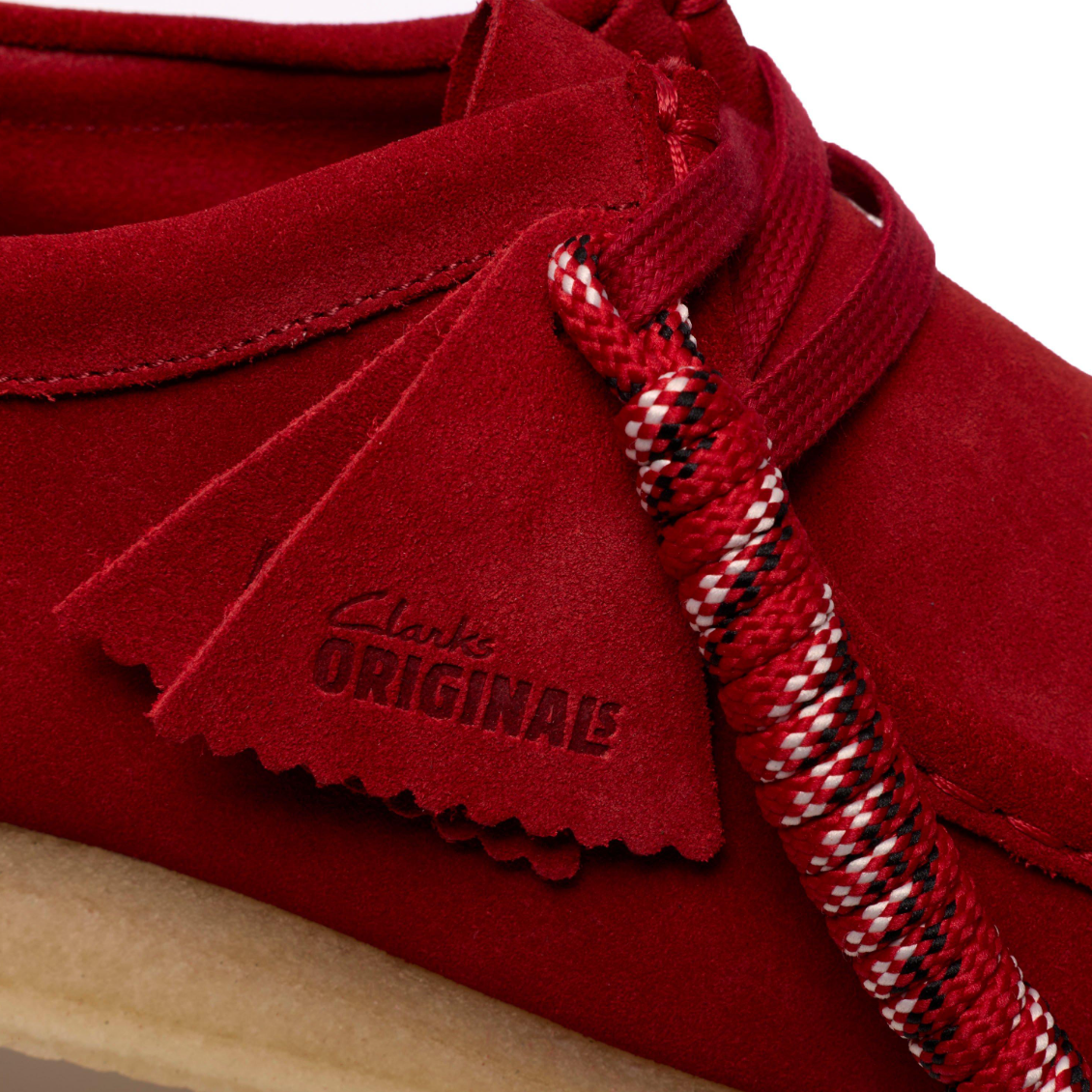 Clarks Wallabee - 26186772 - Deep Red Suede